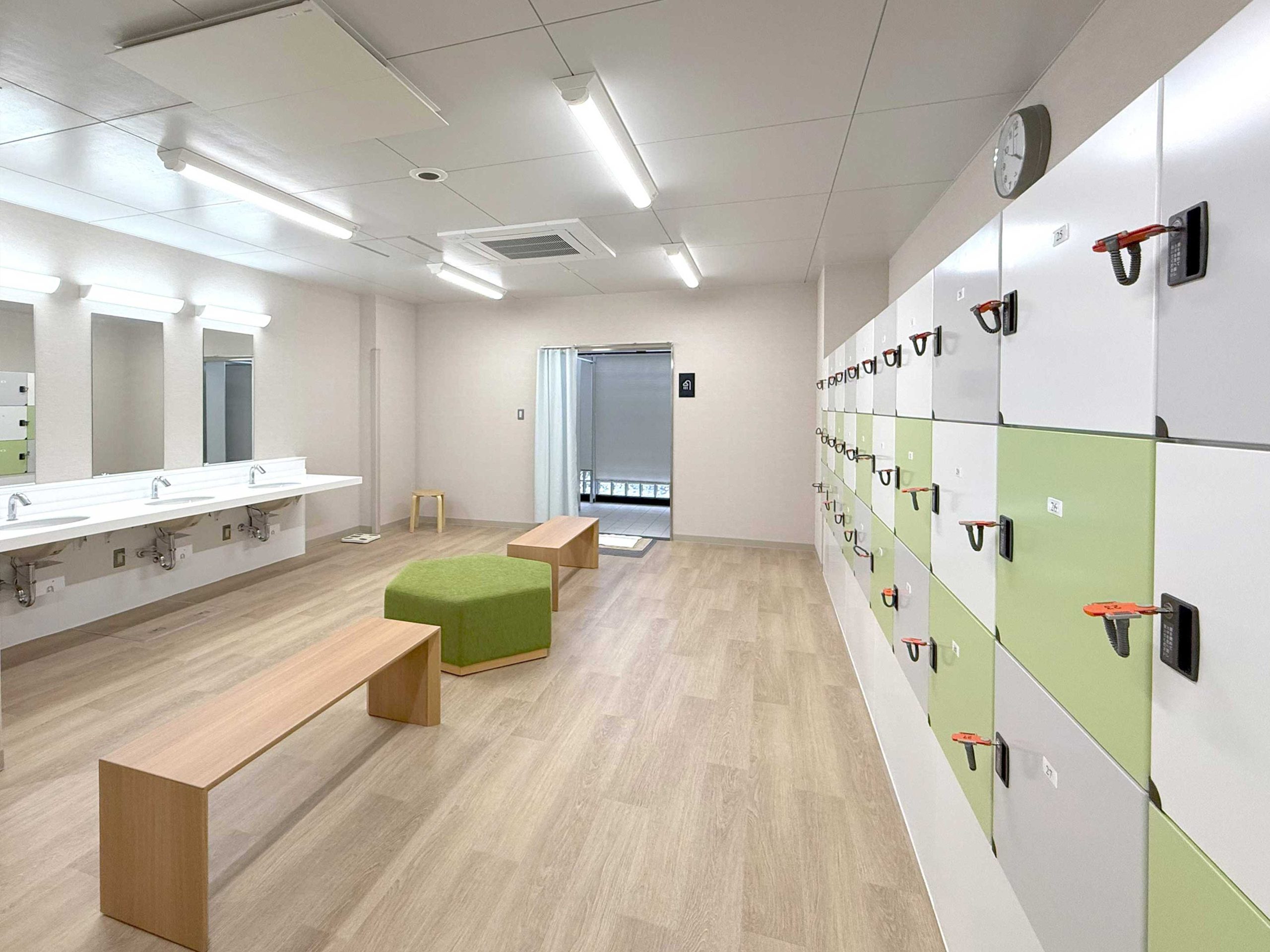 レッスル　シャワー室