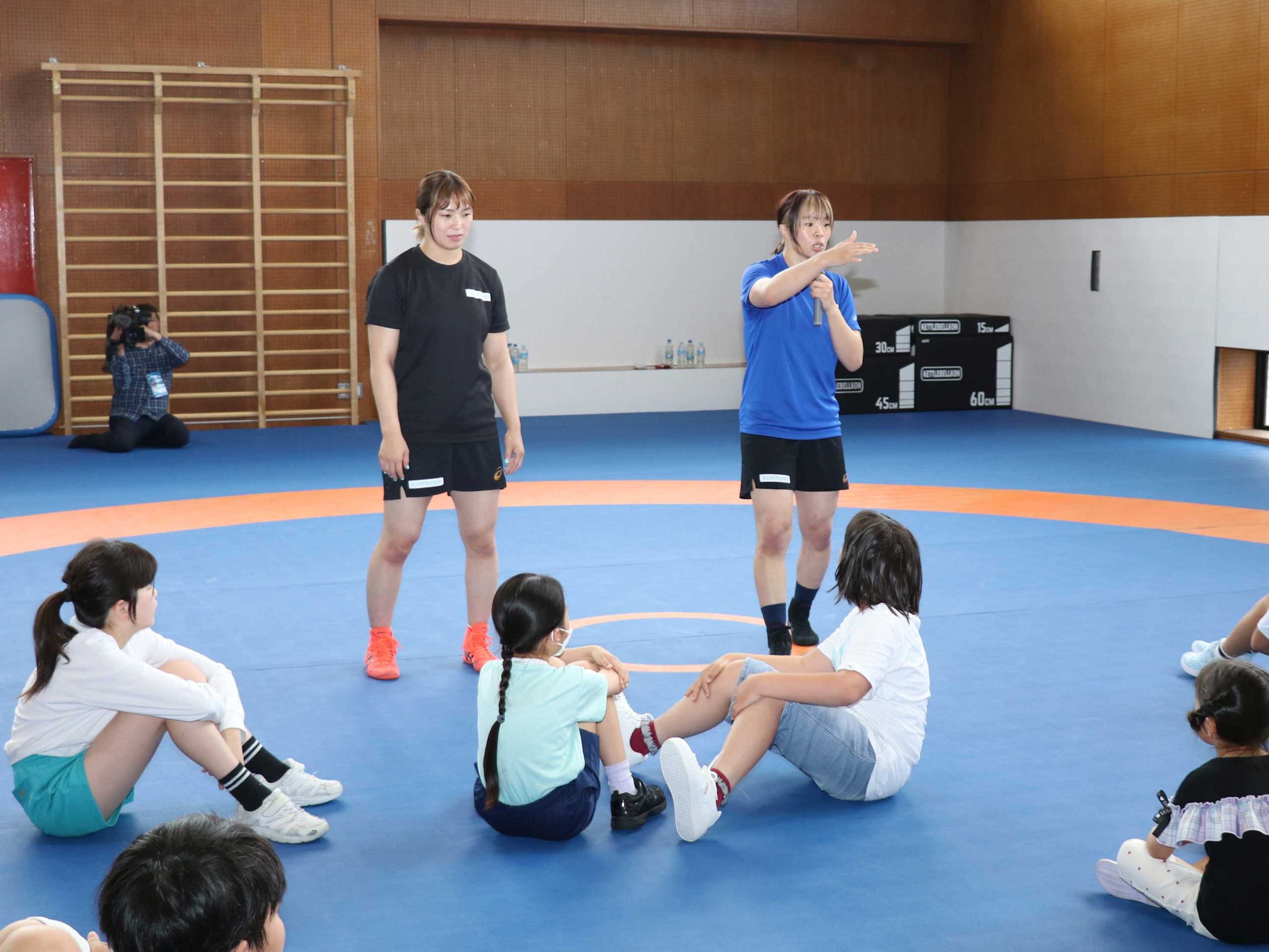 レッスル　レスリング場　川井姉妹　教室指導風景